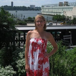 Meet your Posher, Lauren